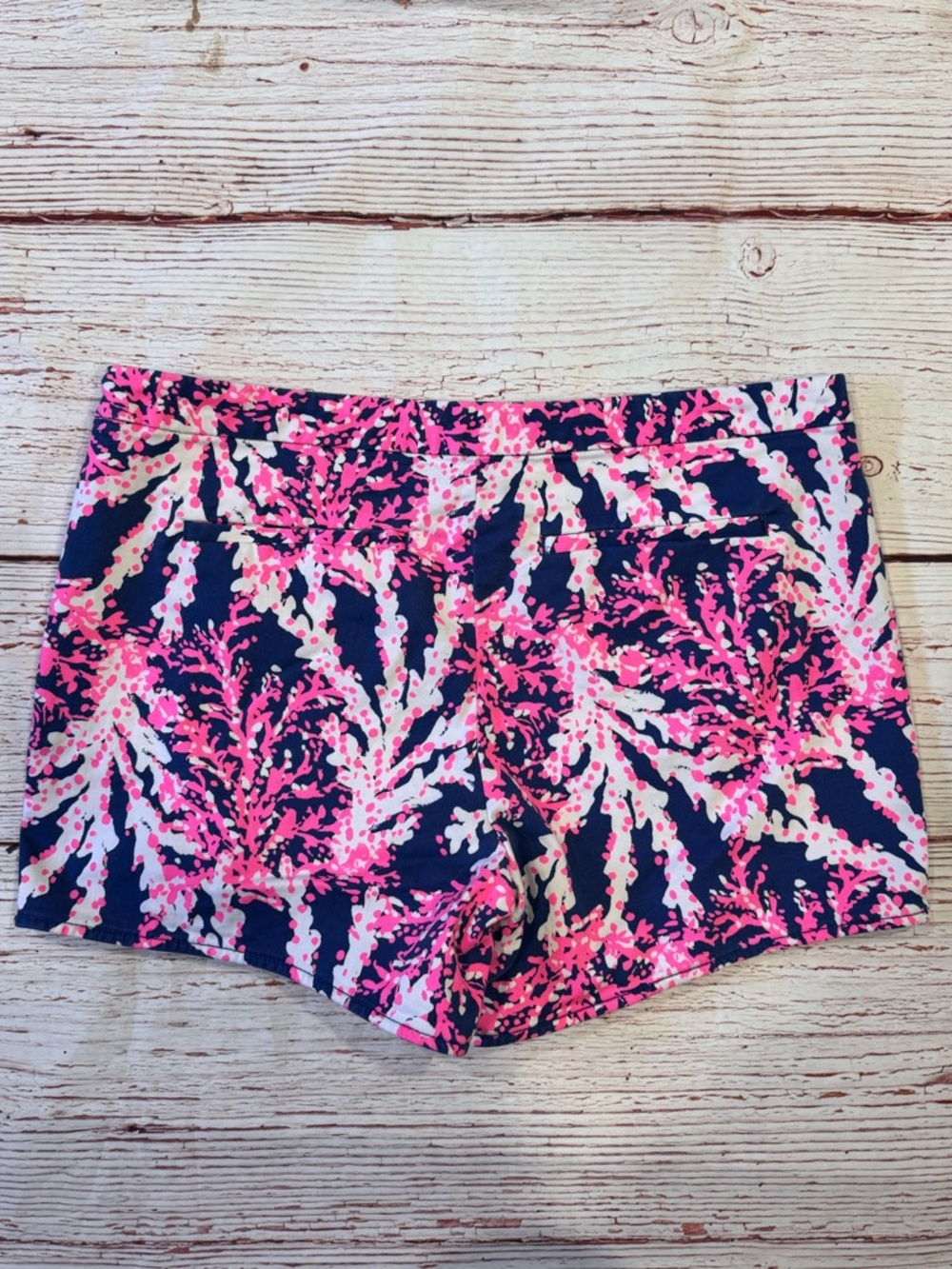 Lilly Pulitzer Hazelle Stretch Short in Nauti Navy Beyond The Sea Sz 10 - Picture 11 of 12